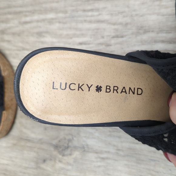 Lucky Brand Blk Crochet Cork Wedges - Picture 3 of 5